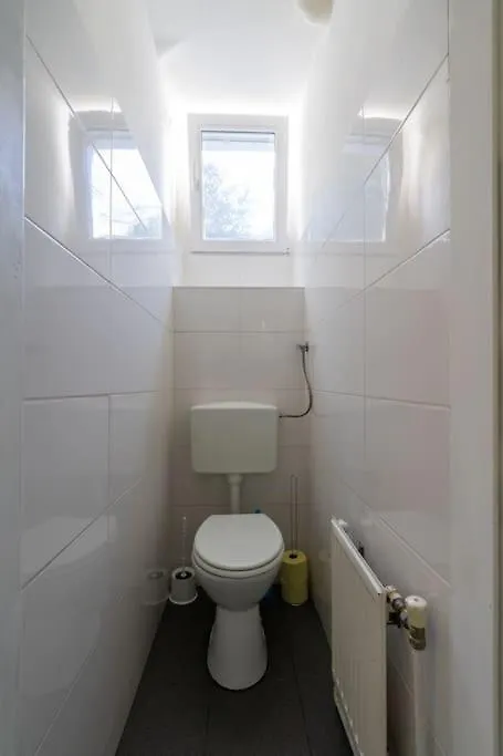 Spacious Stone Belvedere Apartment Vienna